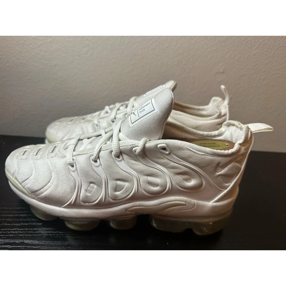 Vapormax Plus Triple White Pure Platinum Women's Size US 8 shoes sneakers